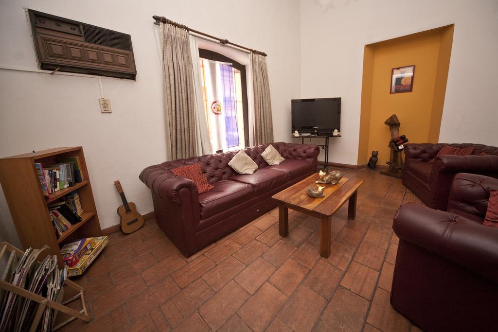 Black Cat Hostel Asuncion Extérieur photo