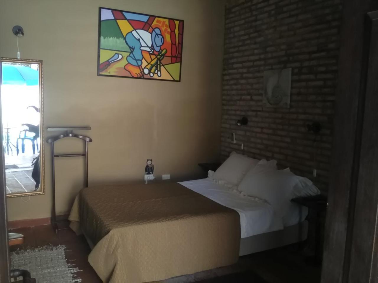 Black Cat Hostel Asuncion Extérieur photo